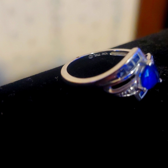 Vintage 10k white gold and Tanzanite THL ring - Picture 2 of 3